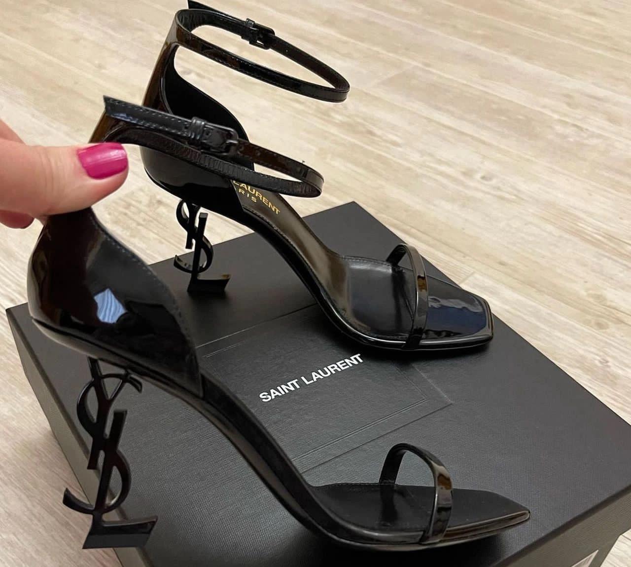 Black LV